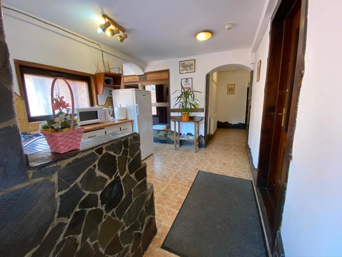 Гостевой дом Casa Marieta Брашов-21